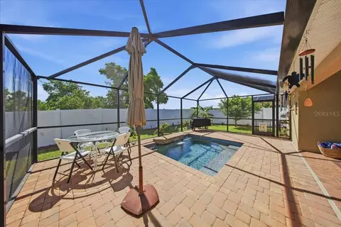 Exterior - 1408 Legatto Loop, Dundee, FL 33838 photo 5 of 8