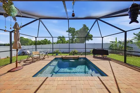 Exterior - 1408 Legatto Loop, Dundee, FL 33838 photo 3 of 8
