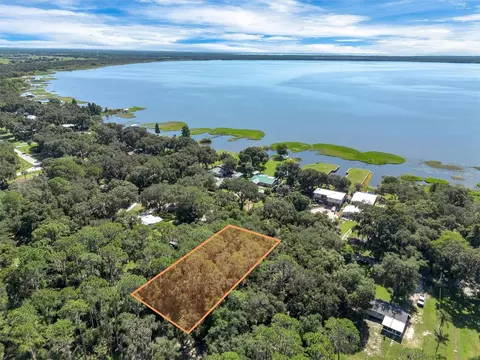 Beach Parkway, Lake Wales, FL 33898