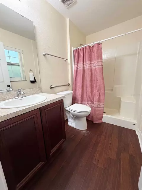 Bath - 214 King Rd, Winter Haven, FL 33880 photo 1 of 2