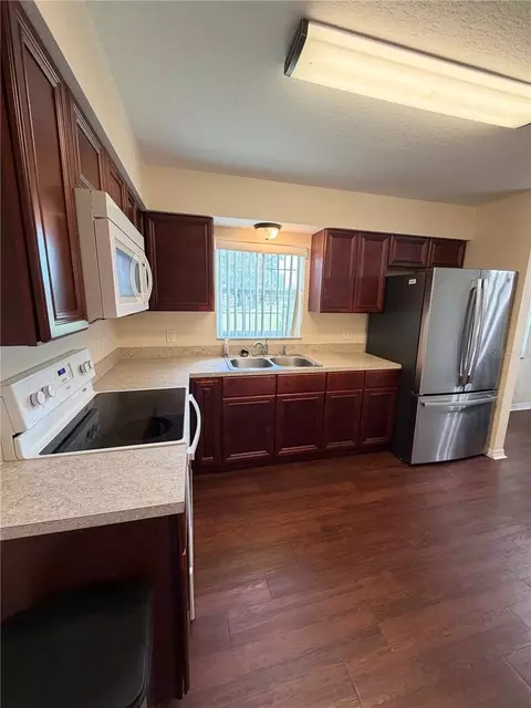 Kitchen - 214 King Rd, Winter Haven, FL 33880 photo 3 of 3