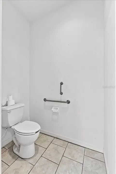 Bath - 1505 Lake Thomas Loop, Winter Haven, FL 33880 photo 1 of 5