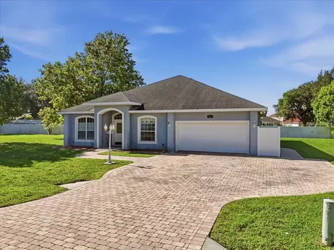 Exterior - 1505 Lake Thomas Loop, Winter Haven, FL 33880 photo 3 of 6