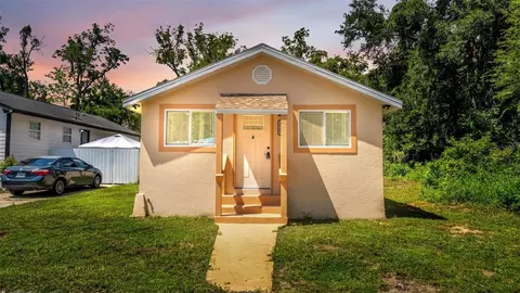 Exterior - 1060 E Stanford St, Bartow, FL 33830 photo 2 of 5