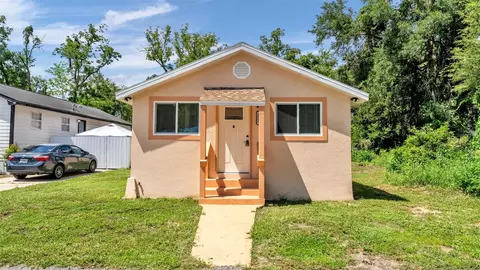 Exterior - 1060 E Stanford St, Bartow, FL 33830 photo 3 of 5