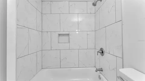 Bath - 1060 E Stanford St, Bartow, FL 33830 photo 3 of 3
