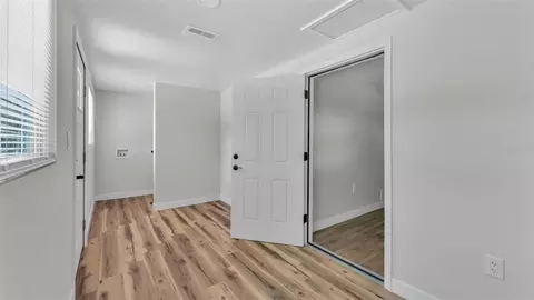 Entry Way - 1060 E Stanford St, Bartow, FL 33830 photo 2 of 7