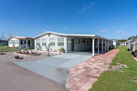 6703 Canterbury Dr NE, Winter Haven, FL 33881