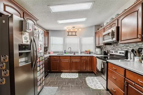 Kitchen - 3130 Gate Rd, Bartow, FL 33830 photo 1 of 3