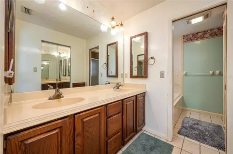 Bath - Undisclosed, Sebring, FL 33876 photo 1 of 7