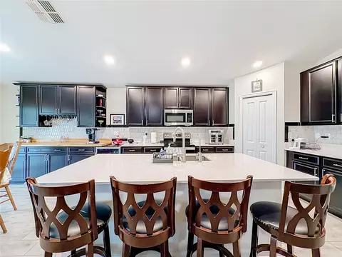 Kitchen - 359 Macarthur St, Bartow, FL 33830 photo 5 of 10