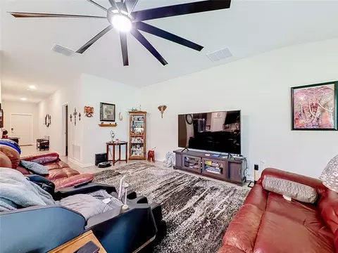 Living - 359 Macarthur St, Bartow, FL 33830 photo 4 of 4