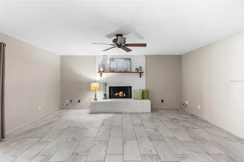Living - 216 Shore Loop, Winter Haven, FL 33884 photo 7 of 8