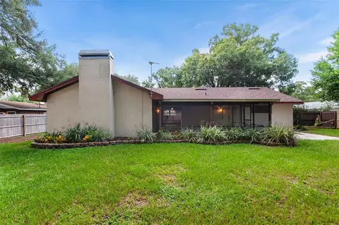 Exterior - 216 Shore Loop, Winter Haven, FL 33884 photo 5 of 10