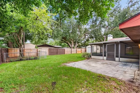 Exterior - 216 Shore Loop, Winter Haven, FL 33884 photo 8 of 10