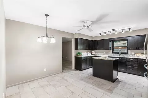 Kitchen - 216 Shore Loop, Winter Haven, FL 33884 photo 1 of 5