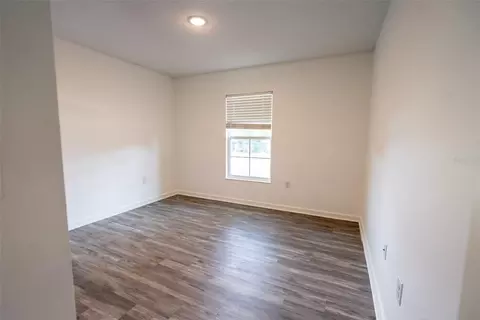 Bedroom - 1333 Lucerne Loop Rd NE, Winter Haven, FL 33881 photo 4 of 6