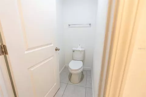 Bath - 1333 Lucerne Loop Rd NE, Winter Haven, FL 33881 photo 2 of 3