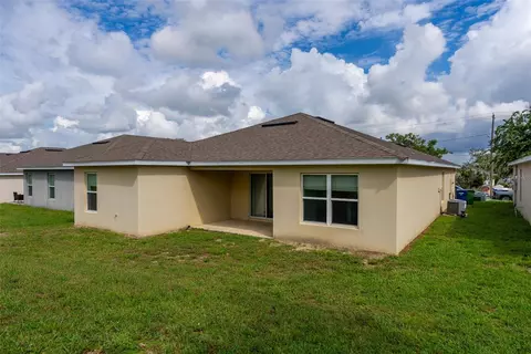Exterior - 1333 Lucerne Loop Rd NE, Winter Haven, FL 33881 photo 5 of 5
