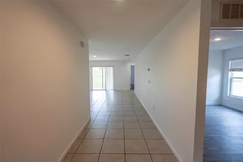 Entry Way - 1333 Lucerne Loop Rd NE, Winter Haven, FL 33881 photo 1 of 3