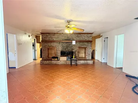 Living - 2425 Gerber Dairy Rd, Winter Haven, FL 33880 photo 2 of 4
