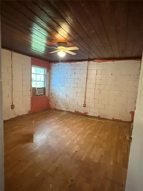Bedroom - 2425 Gerber Dairy Rd, Winter Haven, FL 33880 photo 3 of 4