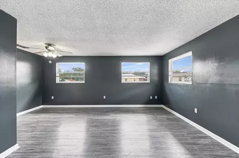 Living - 905 S Orange Ave, Bartow, FL 33830 photo 7 of 17