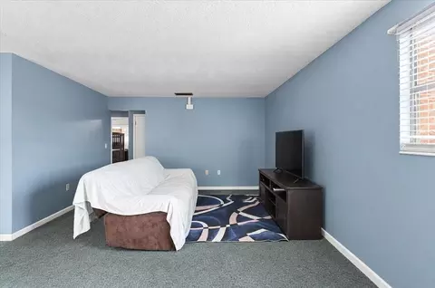 Living - 905 S Orange Ave, Bartow, FL 33830 photo 12 of 17