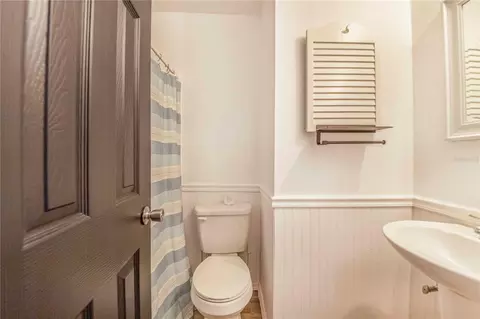 Bath - 709 Highlands Ave, Dundee, FL 33838 photo 1 of 2