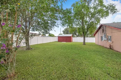 Exterior - 709 Highlands Ave, Dundee, FL 33838 photo 6 of 9