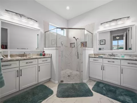 Bath - 6216 Pinehurst Loop, Winter Haven, FL 33884 photo 3 of 3