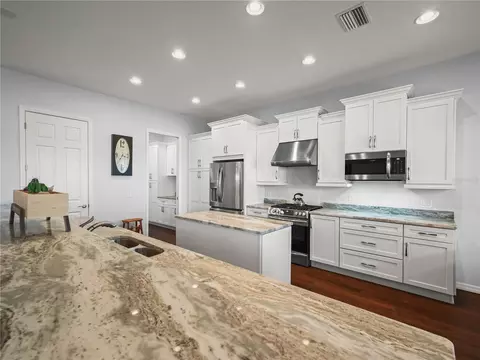 Kitchen - 6216 Pinehurst Loop, Winter Haven, FL 33884 photo 2 of 5