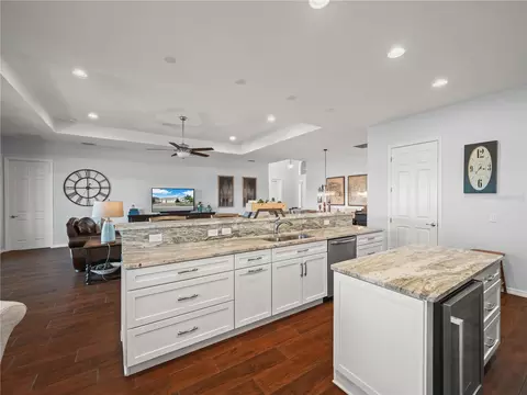 Kitchen - 6216 Pinehurst Loop, Winter Haven, FL 33884 photo 4 of 5