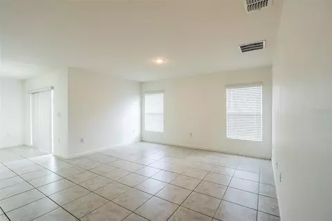 Living - 1339 Lucerne Loop Rd NE, Winter Haven, FL 33881 photo 5 of 5