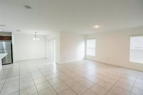 Living - 1339 Lucerne Loop Rd NE, Winter Haven, FL 33881 photo 2 of 5