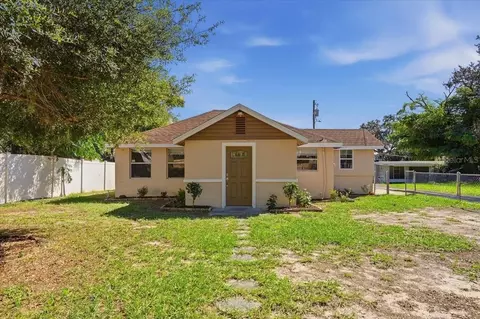 618 4th St N, Lake Wales, FL 33853