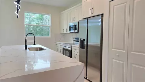 Kitchen - 5919 Cortez Blvd, Sebring, FL 33872 photo 3 of 4