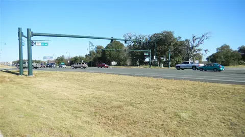 7507 County Road 44, Leesburg, FL 34788