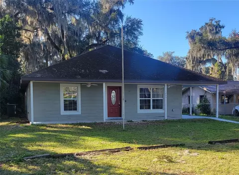 1895 Cr 439c, Lake Panasoffkee, FL 33538