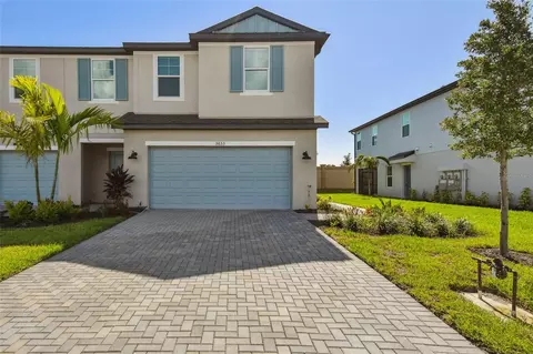 5653 Tripoli Dr, Palmetto, FL 34221