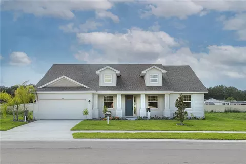 218 Samantha Ave, Auburndale, FL 33823