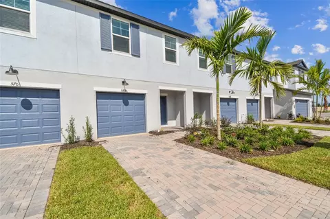 5707 Tripoli Dr, Palmetto, FL 34221
