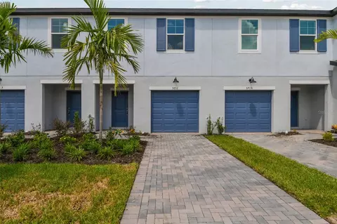 5711 Tripoli Dr, Palmetto, FL 34221