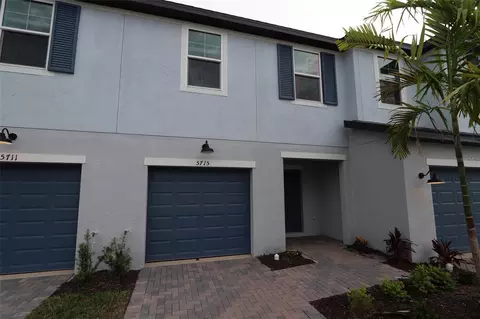 5715 Tripoli Dr, Palmetto, FL 34221