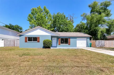 1256 Courtland Blvd, Deltona, FL 32738