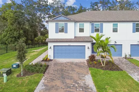 5748 Tripoli Dr, Palmetto, FL 34221