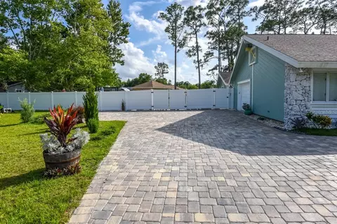 Exterior - 213 Riverbend Rd, Ormond Beach, FL 32174 photo 2 of 40