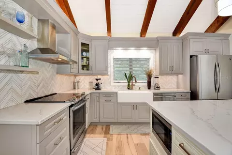 Kitchen - 213 Riverbend Rd, Ormond Beach, FL 32174 photo 6 of 6