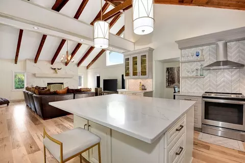 Kitchen - 213 Riverbend Rd, Ormond Beach, FL 32174 photo 4 of 6
