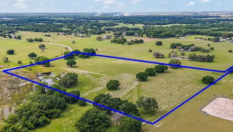 Cr469, Center Hill, FL 33514